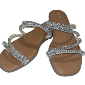 Madden Girl Silver Rhinestone Strappy Slip On Flat Sandals Size 7.5